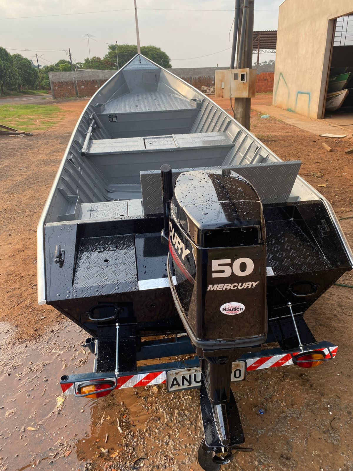 Barco de alumínio modelo 3